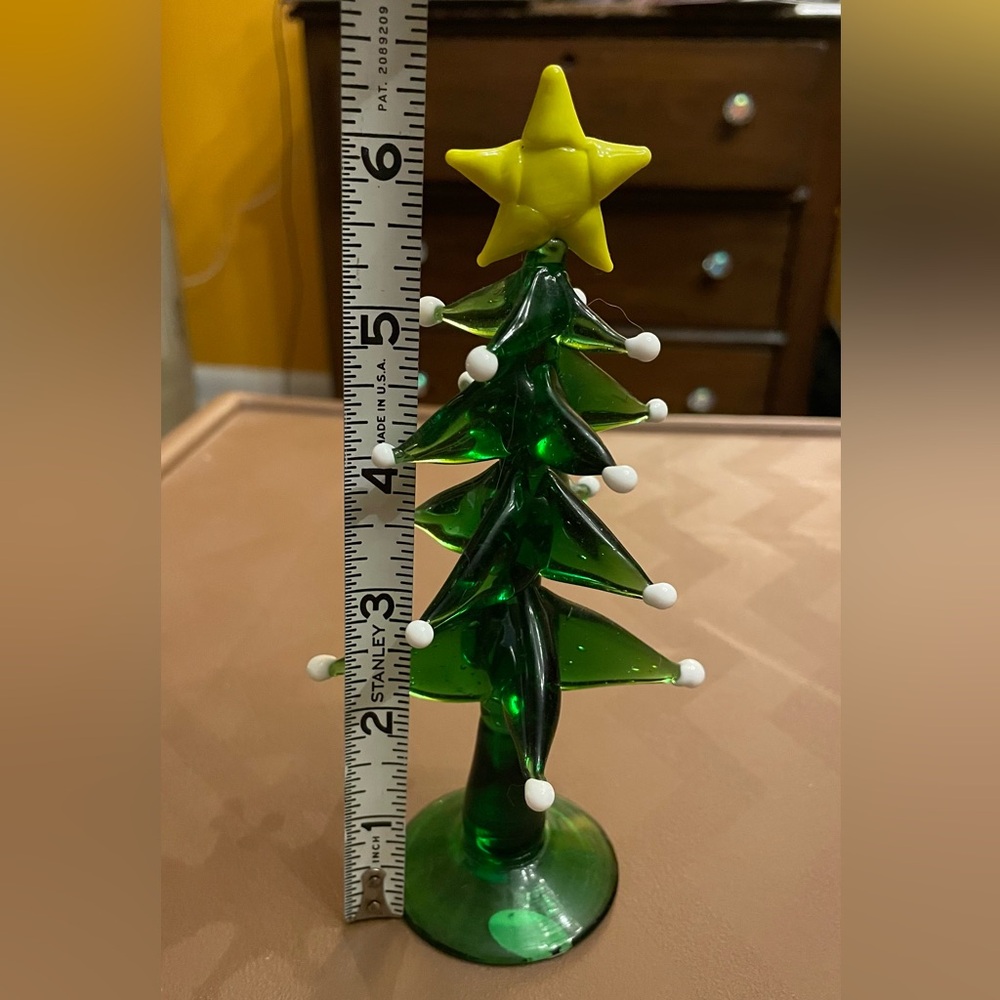 Glass Christmas Tree with Yellow Star - Picture 4 of 7